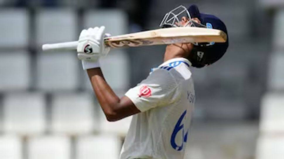 Jaiswal vs Mitchell Starc