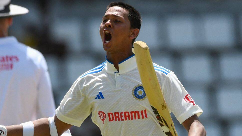  22 off 35 balls