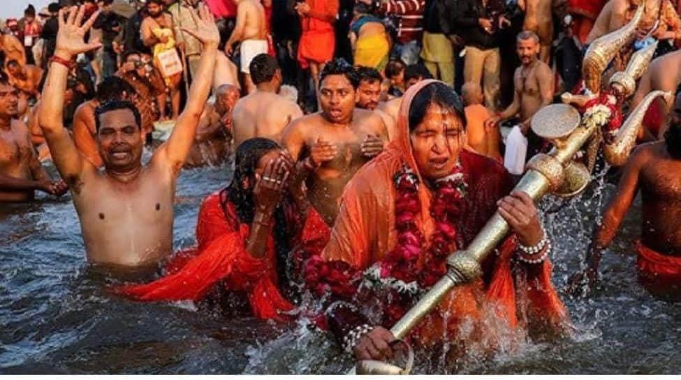 Maha Kumbh Mela 2025: 7 Travel Tips Every Pilgrim Must Know