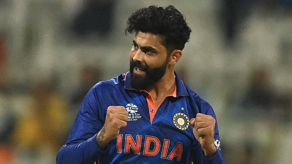 Ravindra Jadeja (25 Crore)