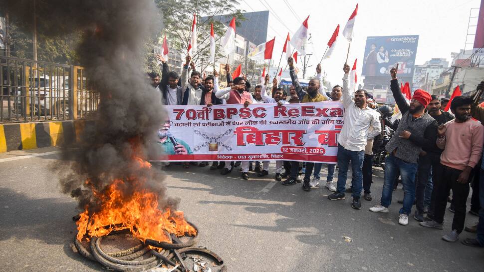 BPSC Examination Row: Pappu Yadavs Supporters Disrupt Visitors Motion In Patna To Implement Bandh