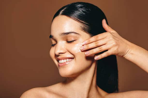 Shop Top Face Moisturizers at Exclusive Prices in Myntra’s Right to Fashion Sale