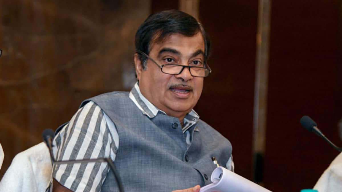 Union Minister Gadkari Urges Stricter Laws for Faulty Road Construction