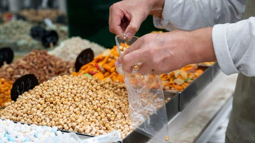 Big Boost For Food Processing Industry: Projects Worth Over Rs 30,000 Crore Approved Under PM Kisan Sampada Yojana | Economy News  zeenews.india.com