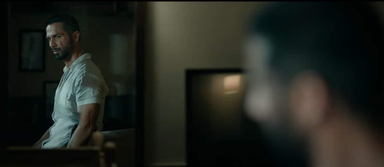 The Mirror Glare