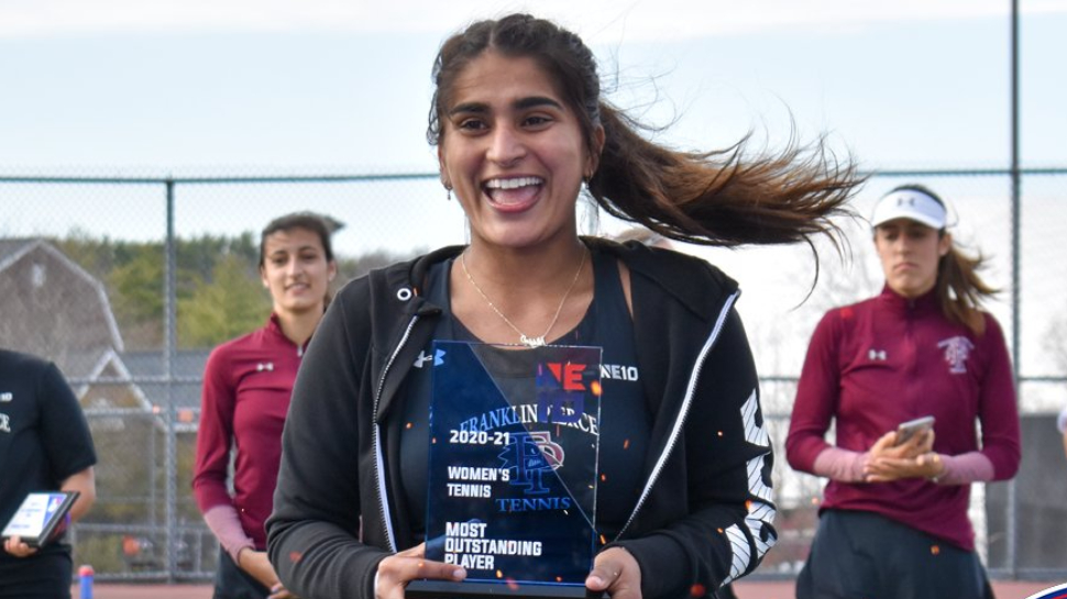 4. Who is Himani Mor, Neeraj Chopra's Wife?