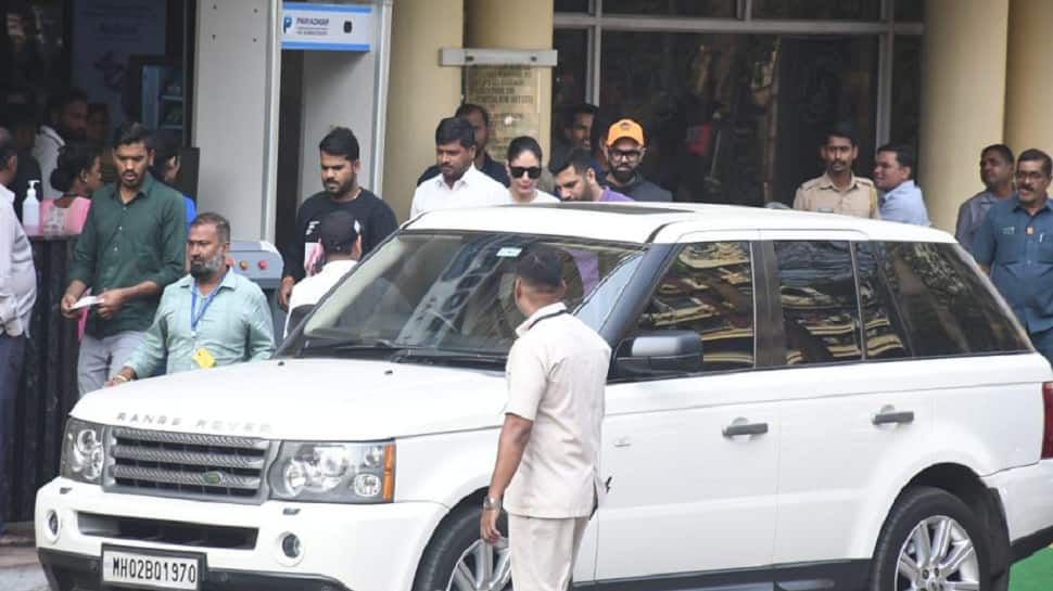 Kareena Kapoor Khan Spotted Outside The Hospital As Saif Ali Khan To Get Discharged Today