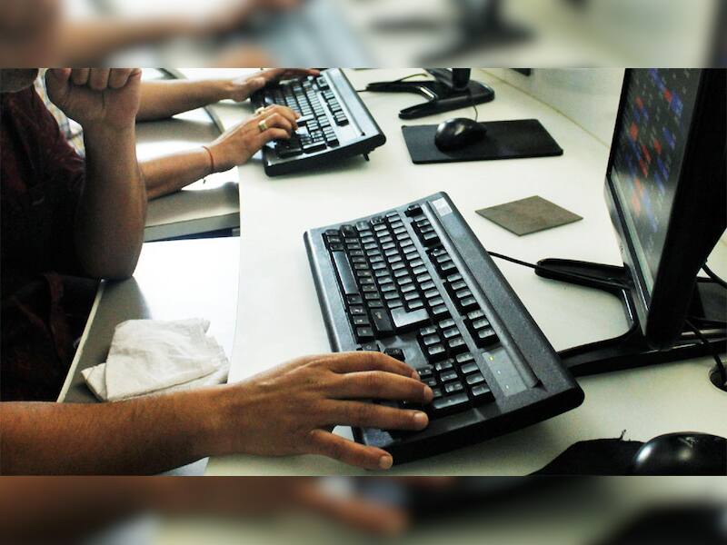 Step 1: De-Link Wrong EPF Member ID With UAN: Login to the EPFO Member Interface