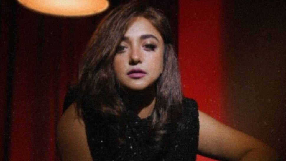 FACT CHECK: Monali Thakur Rushed To Hospital? Here's The truth