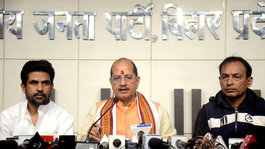 Bihar Deputy CM Alleges Rs 26 Crore Scam In Road Contracts During RJD ...