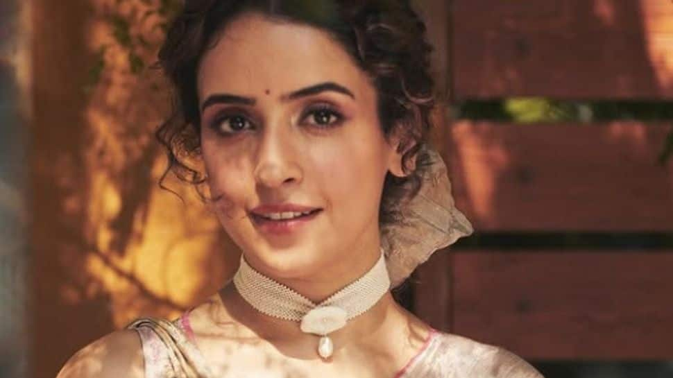 Sanya Malhotra Calls Out Unfair Expectations From Women In Society; ''A Good Balance Is What We Need...''