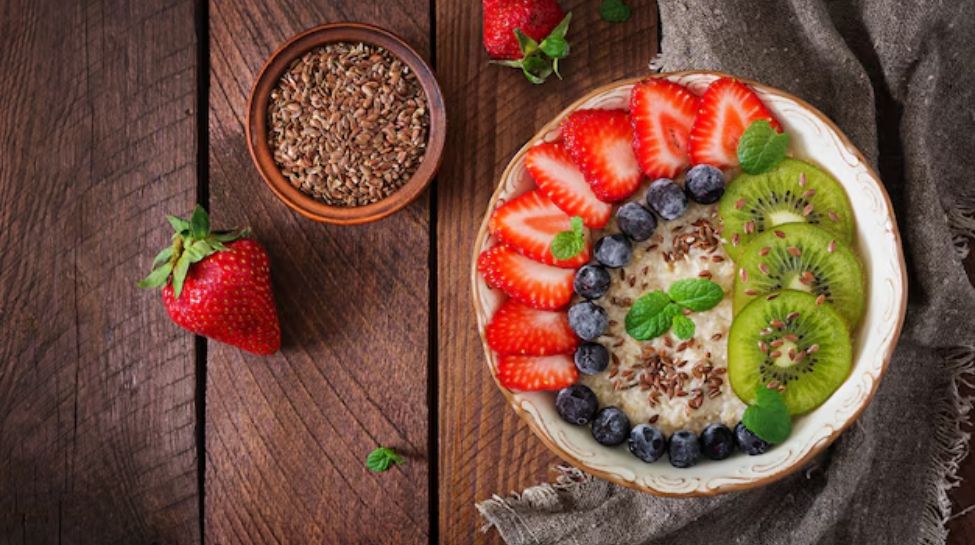 Oats with Flaxseeds and Berries