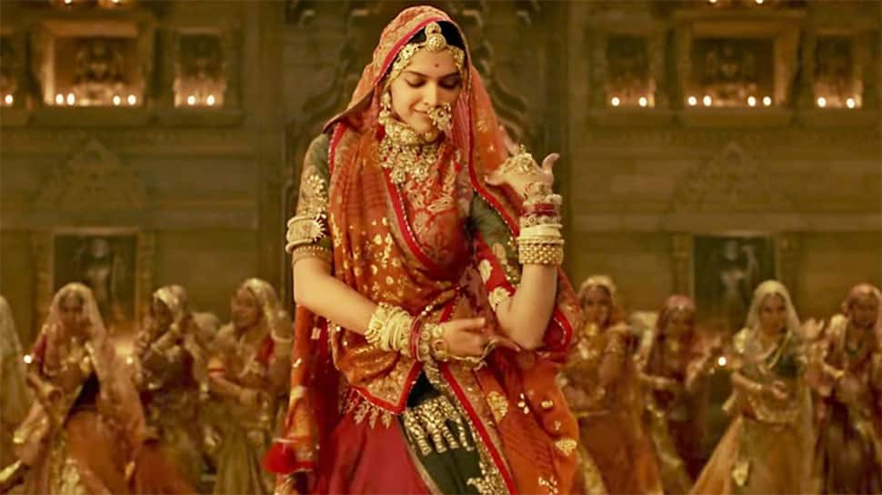 Deepika Padukone Wore 30 Kg Lehenga, Twirled 66 Times For 'Ghoomer' Song From Padmaavat