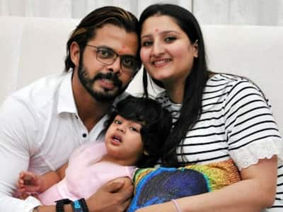 1. Love at First Sight – But Only for Sreesanth