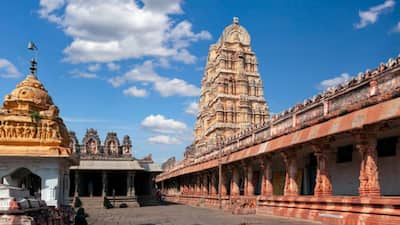 Hampi (Karnataka) 