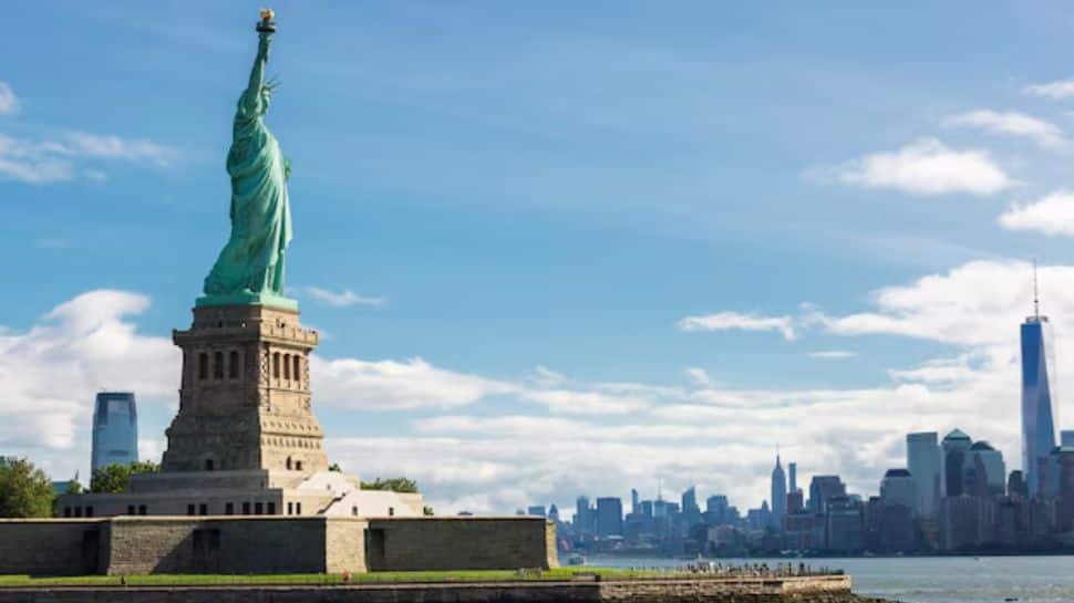 United States (9,826,675 square kilometers / 3,796,742 square miles)