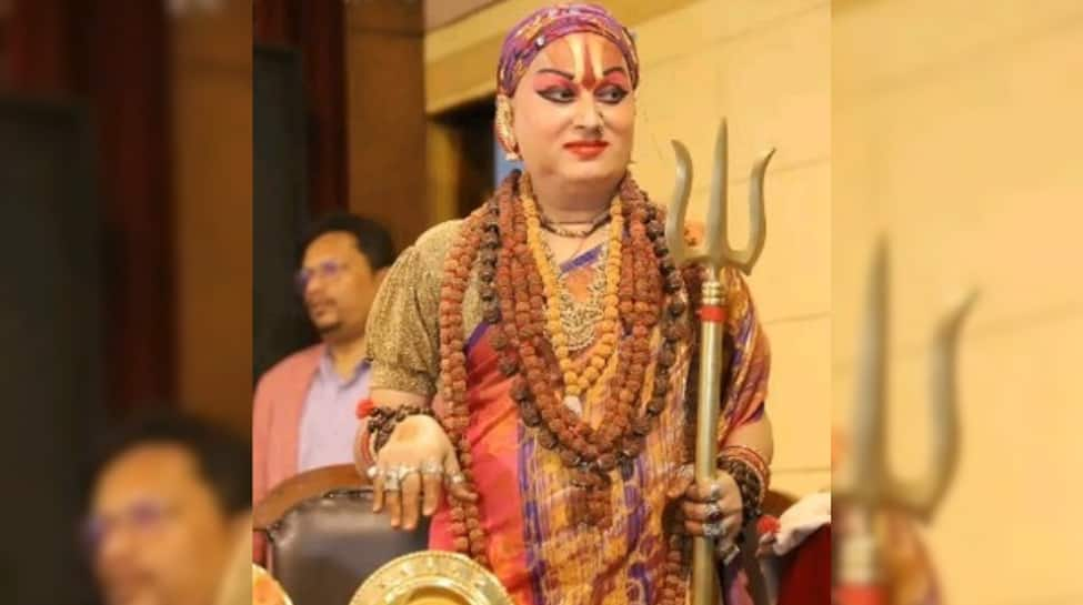 Who Is Himangi Sakhi: Meet Indias First Transgender Storyteller Who Ventured Into Politics And Films