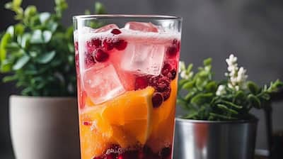 Pomegranate and Orange Detox Water