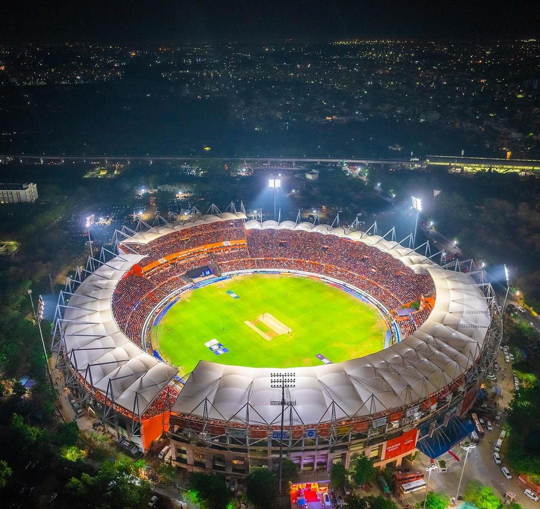 6. Qualifier 1 and Eliminator in Hyderabad