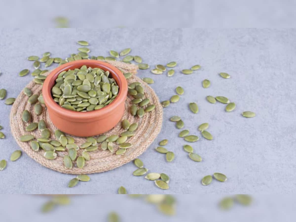 8 Simple And Effective Ways To Incorporate Pumpkin Seeds Into Your Diet