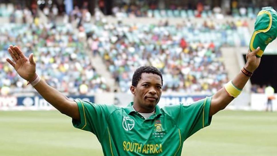 Makhaya Ntini - 5/21 vs Pakistan