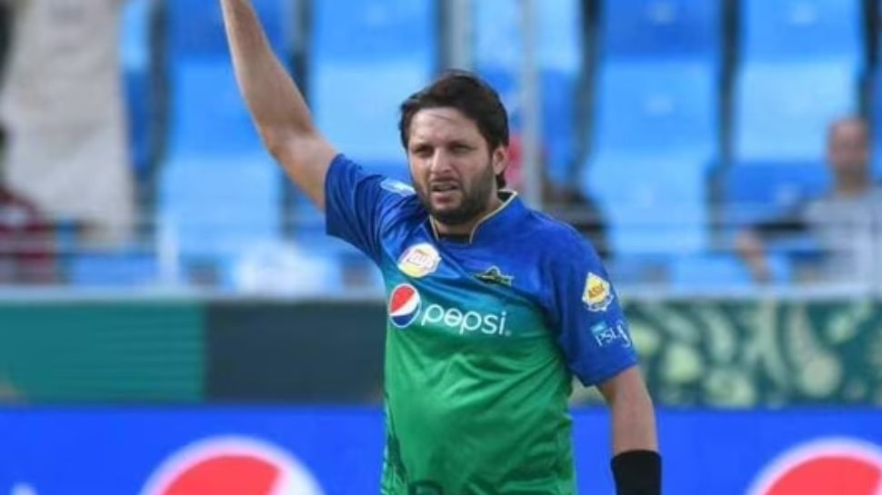 Shahid Afridi - 5/11 vs Kenya