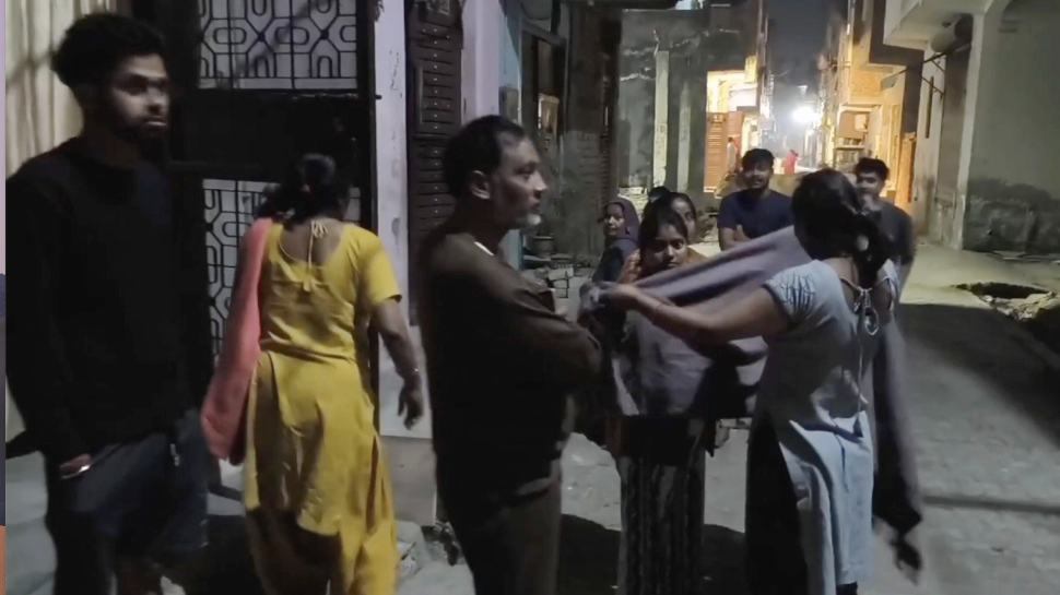 Strong Quake Jolts National Capital; Tremors Felt  Across Noida, Gurgaon