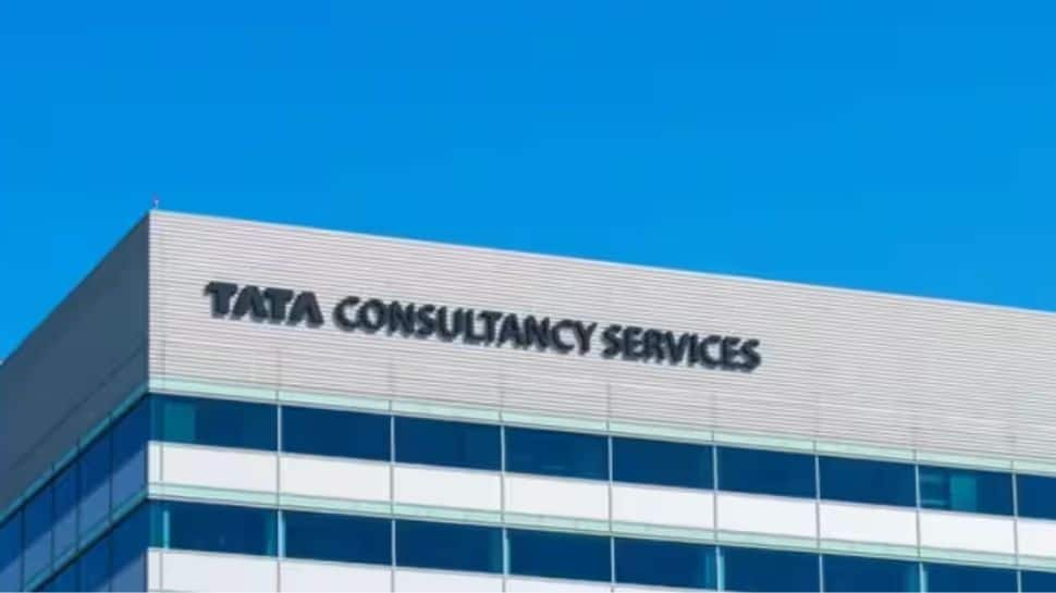 TCS Set To Roll Out Salary Hikes With Increases Of 4-8%: Report TCS Set To Roll Out Salary Hikes With Increases Of 4-8%: Report