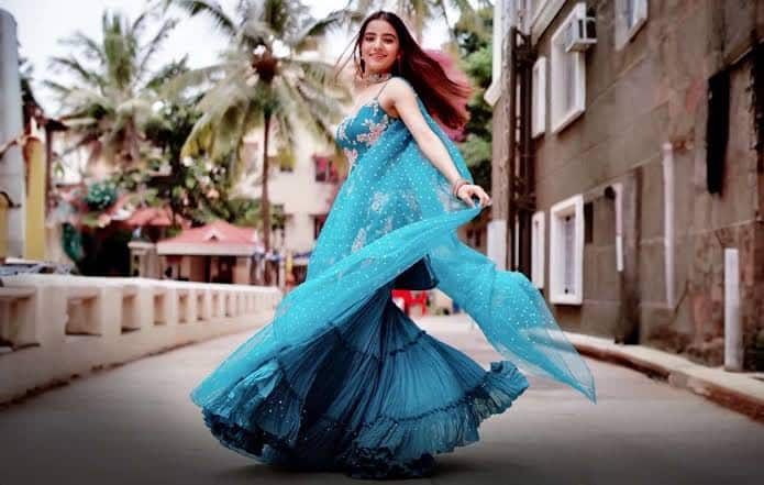 Elegance in Motion: The Timeless Appeal of the Sharara Set