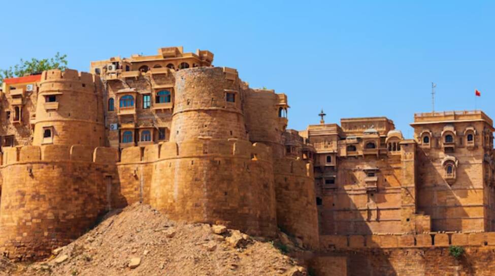 Jaisalmer, Rajasthan – The Golden City’s Desert Extravaganza