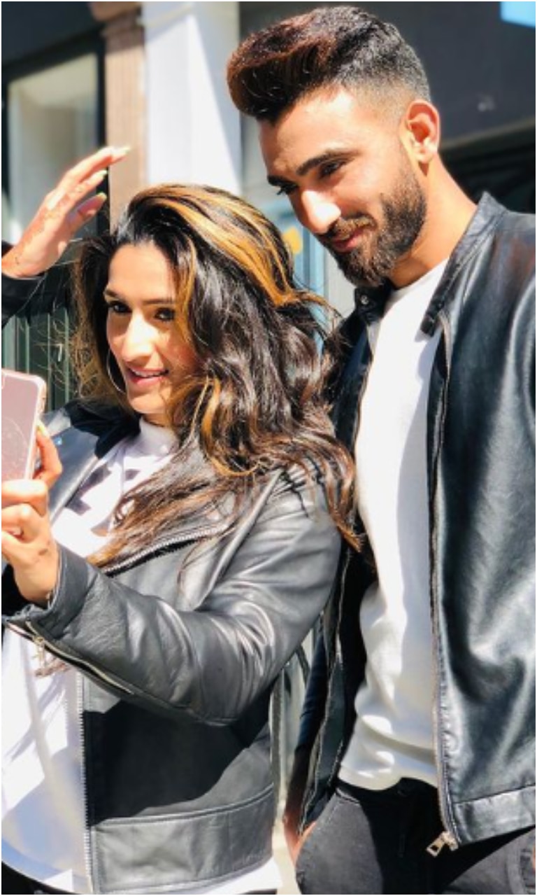 10. The India vs Pakistan Clash – WAGs in Full Support