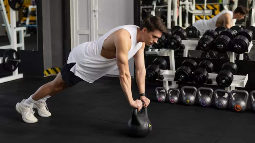 7 Incredible Benefits Of Kettlebell Workouts For Strength And Fat Loss