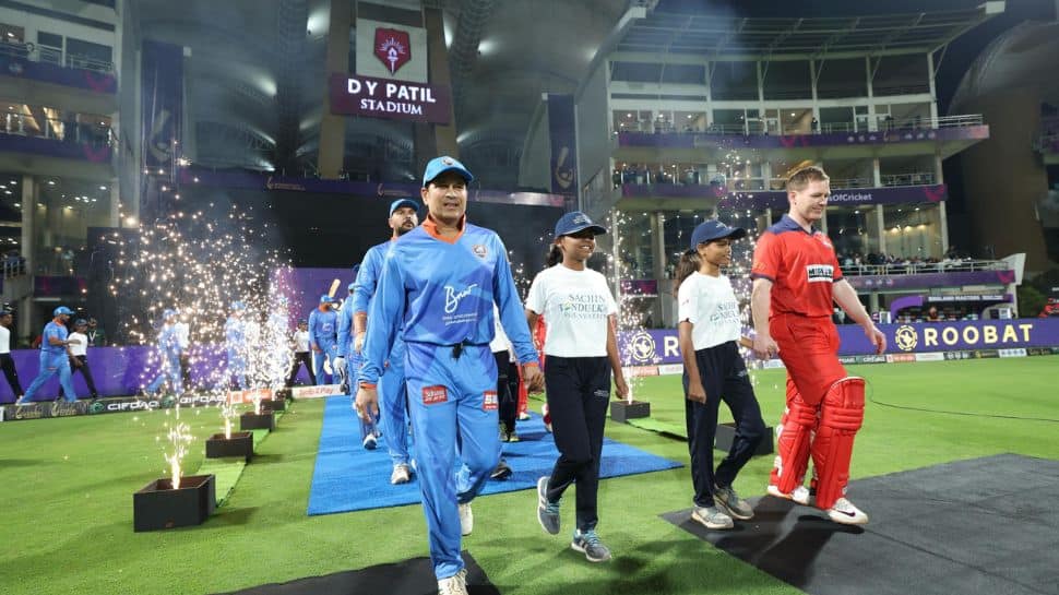 Kids Of Sachin Tendulkar Foundation Meet Legendary Cricketers During International Masters League