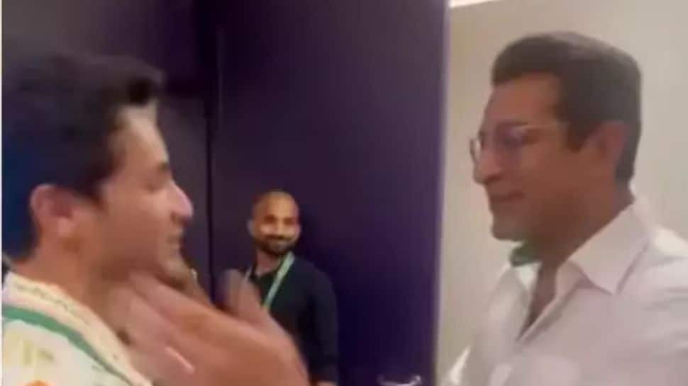 Wasim Akram Catches Up With Young India Star, Lauds Him For 37 Ball Century Against England