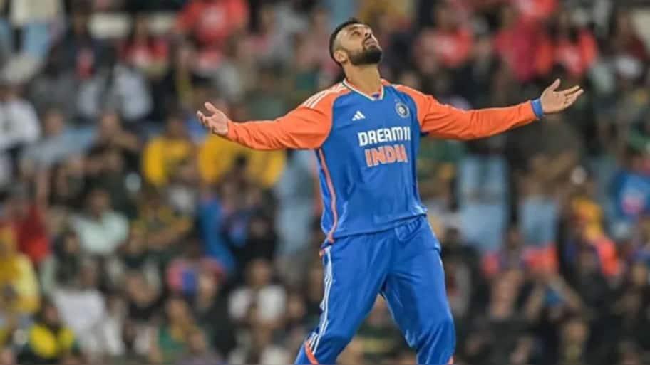 ‘He Is A World-Class Bowler’: Murali Vijay Lauds Varun Chakravarthy ...