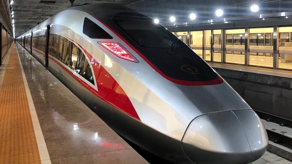 6. Fuxing Hao CR400AF/BF (China) – 350 km/h