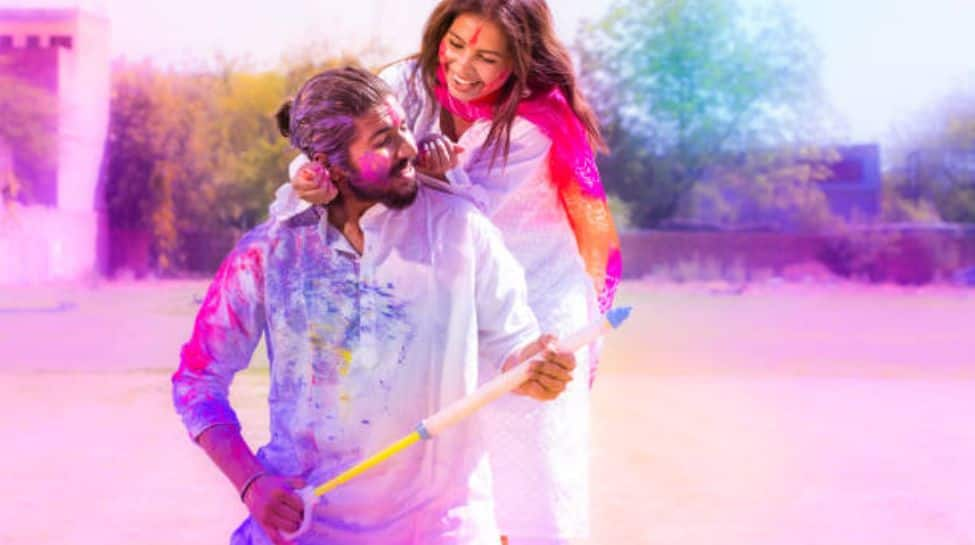 Pichkari Pe Pyaar Reloaded: Why Holi Is The Best Time To Splash Into LOVE Again!