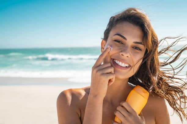 Essential Guide to Sunscreen: Protection, Benefits, and Choosing the Right Formula