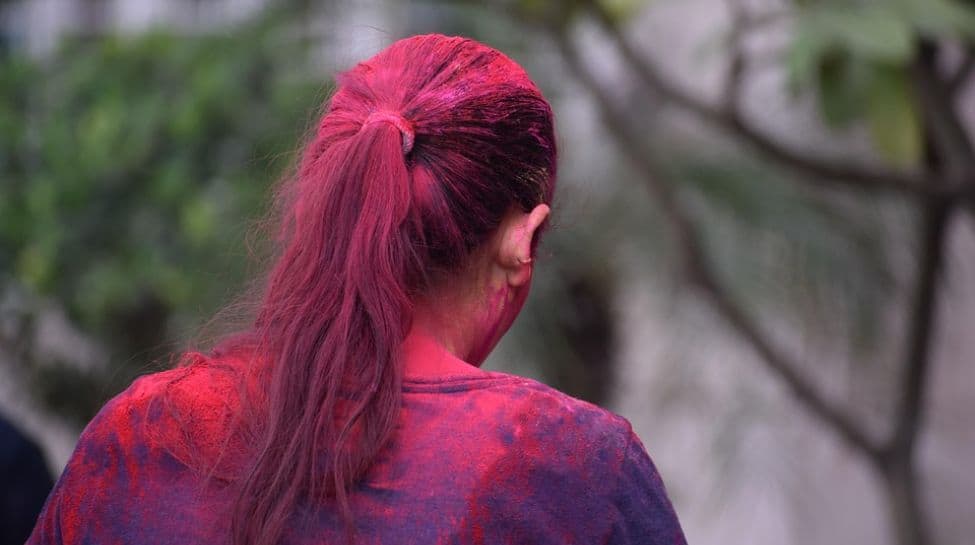 Happy Holi 2025: Last-Minute Pre-Holi Haircare Do’s And Don’ts To Protect Your Hair