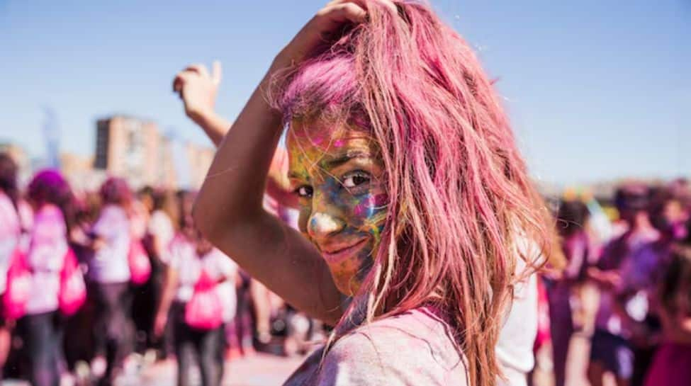 Henna Cream vs. Aggressive Holi Colours: How To Strengthen Hair While Keeping Its Colour