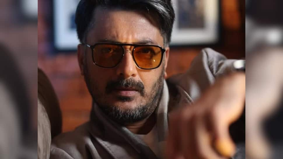 Jisshu Sengupta Joins Bhooth Bangla Cast On His Birthday