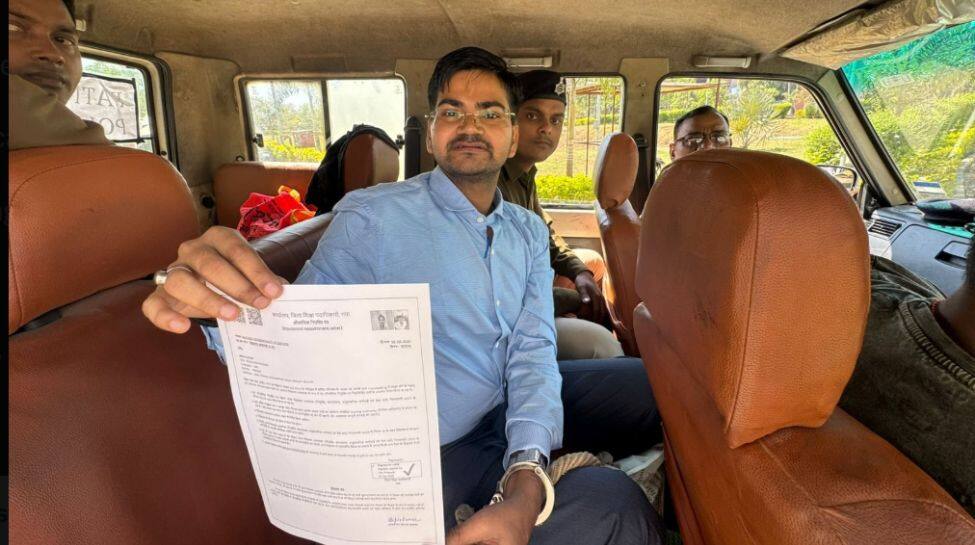 Bihar Man Clears BPSC Exam From Jail Becomes A Teacher, Receives Appointment Letter Handcuffed Bihar Man Clears BPSC Exam From Jail Becomes A Teacher, Receives Appointment Letter Handcuffed
