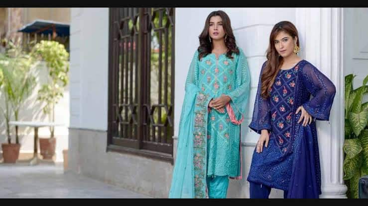 The Timeless Appeal of Women's Kurta Sets