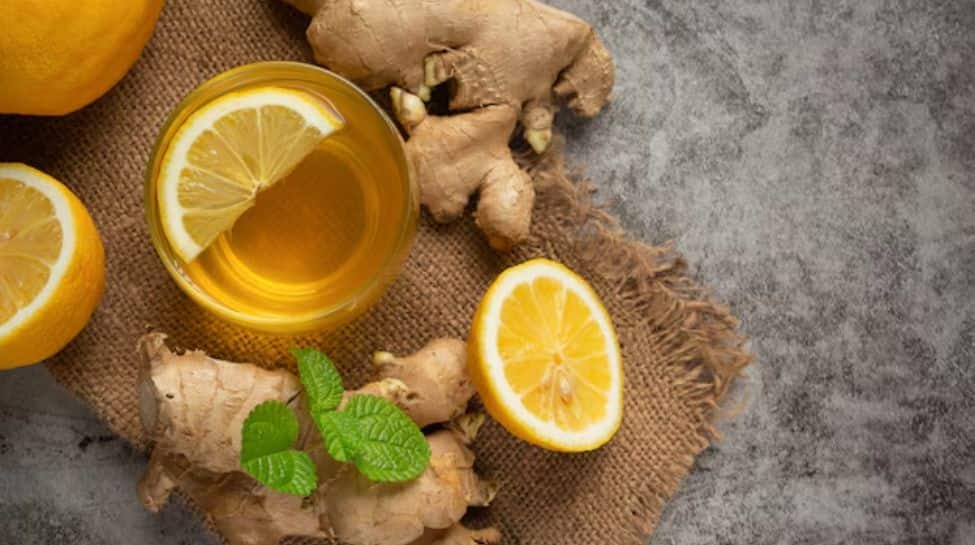 10. Lemon and Ginger Juice