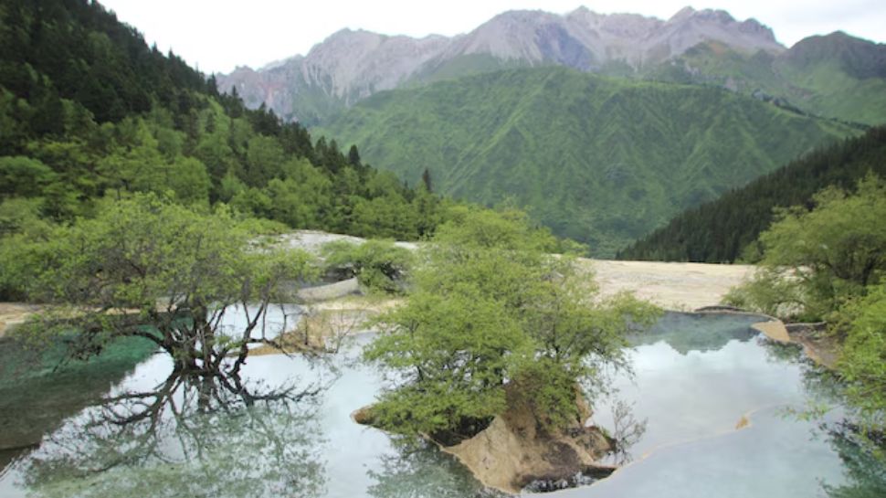 Jiuzhaigou Valley (China)