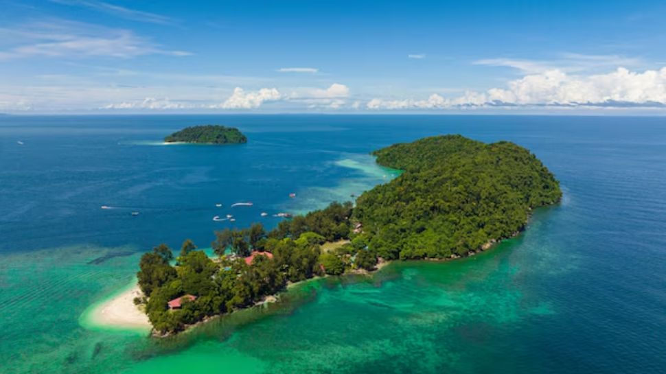 Borneo’s Tunku Abdul Rahman National Park (Malaysia)