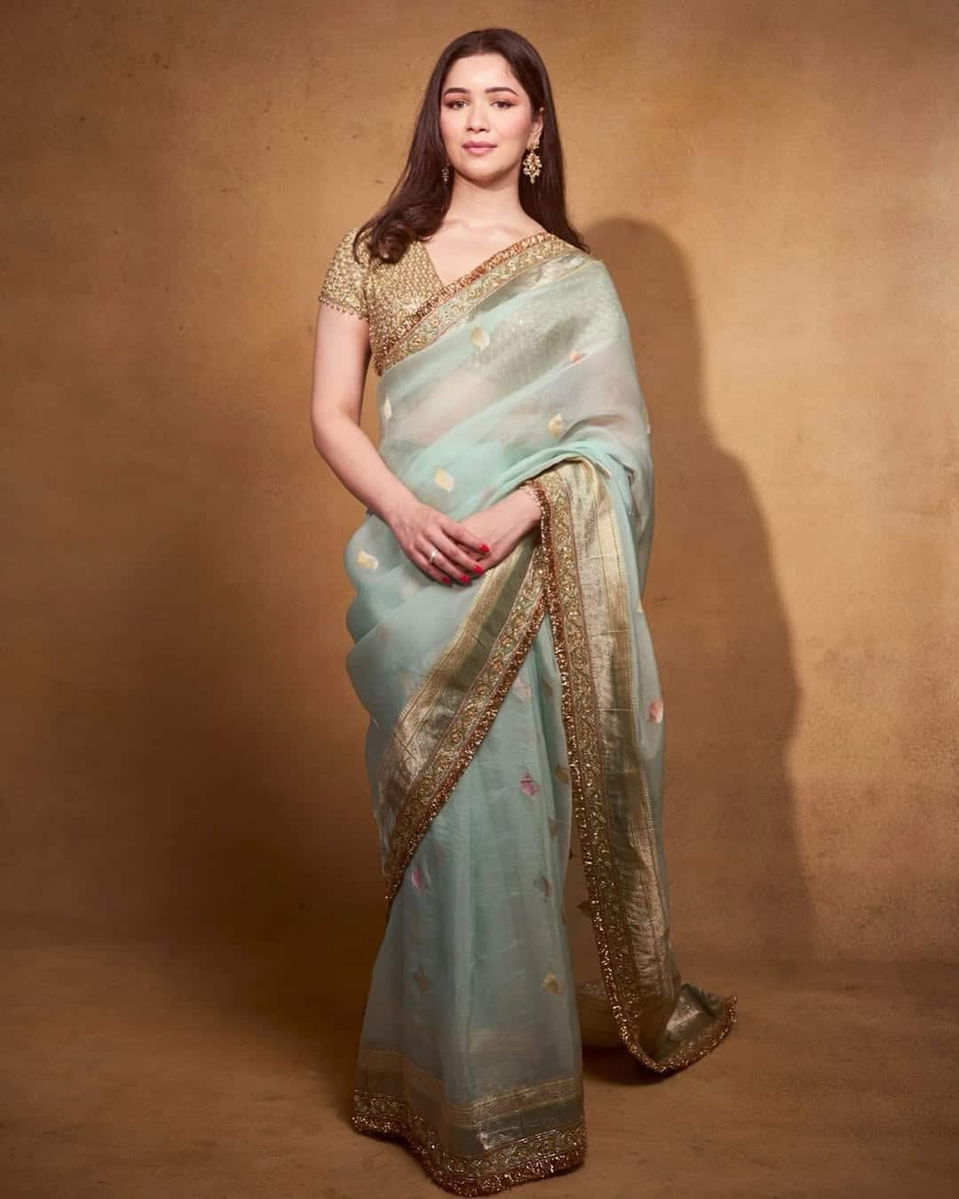 slim fit dress slacks Sara Tendulkar Emerald Swarovski Gown