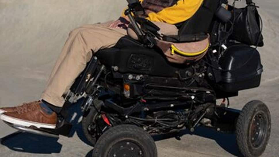 Items can't be brought into aircraft : Battery powered wheelchairs