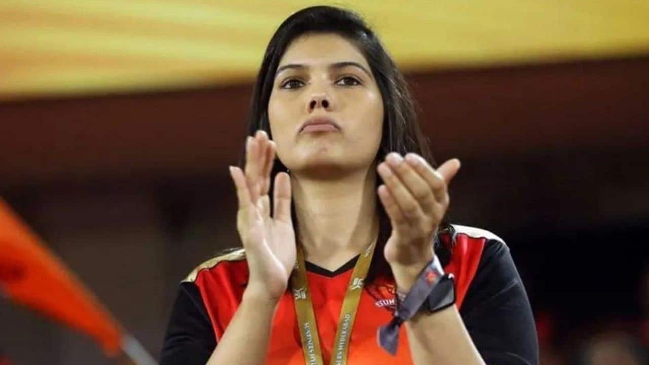 7. Breaking Barriers as a Young Woman in Cricket 7. Breaking Barriers as a Young Woman in Cricket