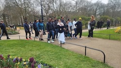 Watch: Mamata's Forward And Backward London Jogging Wearing Saree And Slippers